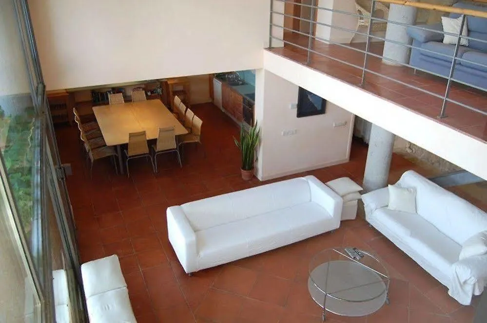 דירות סיטגס Casa Roca ספרד